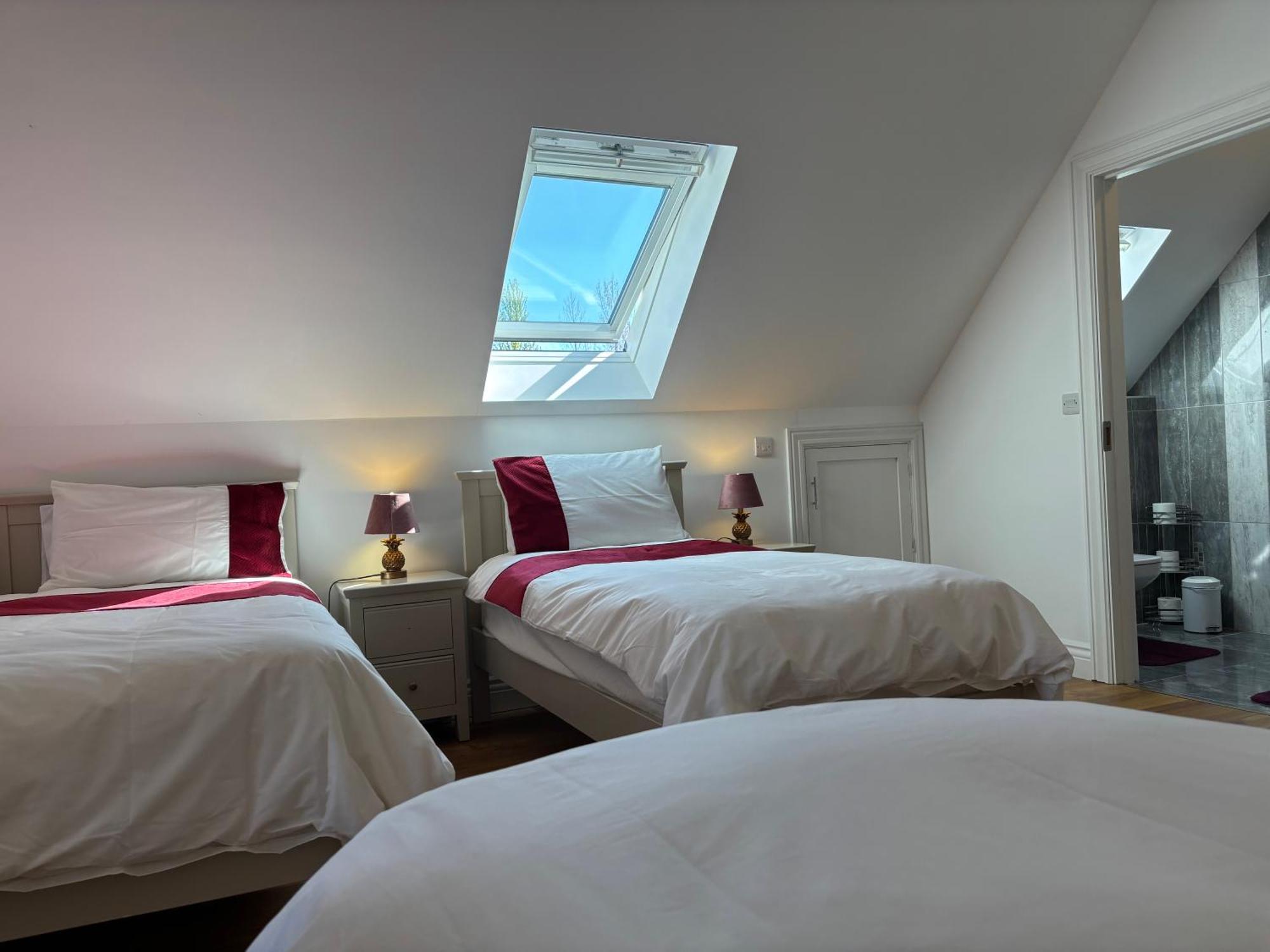 Lough Key Luxury Riverfront Apartment Cootehall Kültér fotó